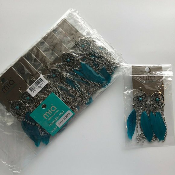 12 MIA Dream Catcher Teal Feather Earrings - Picture 1 of 3